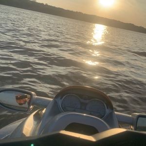 Meet your Posher, Azra